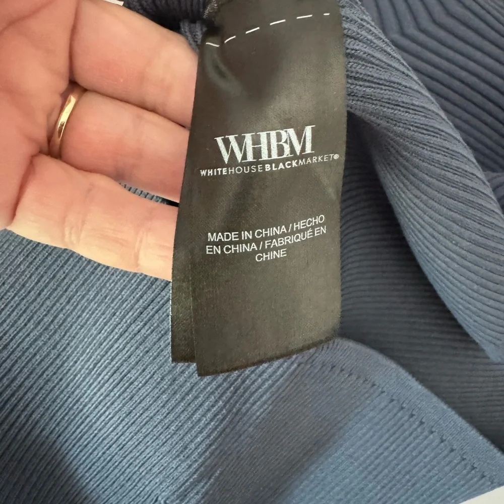 White House Black Market Blue Ribbed Sleeveless Sweater. - Picture 8 of 11